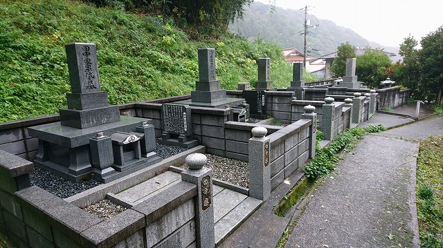 益田市営　梨の木墓地公園01